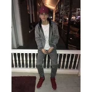 Meet your Posher, Eric